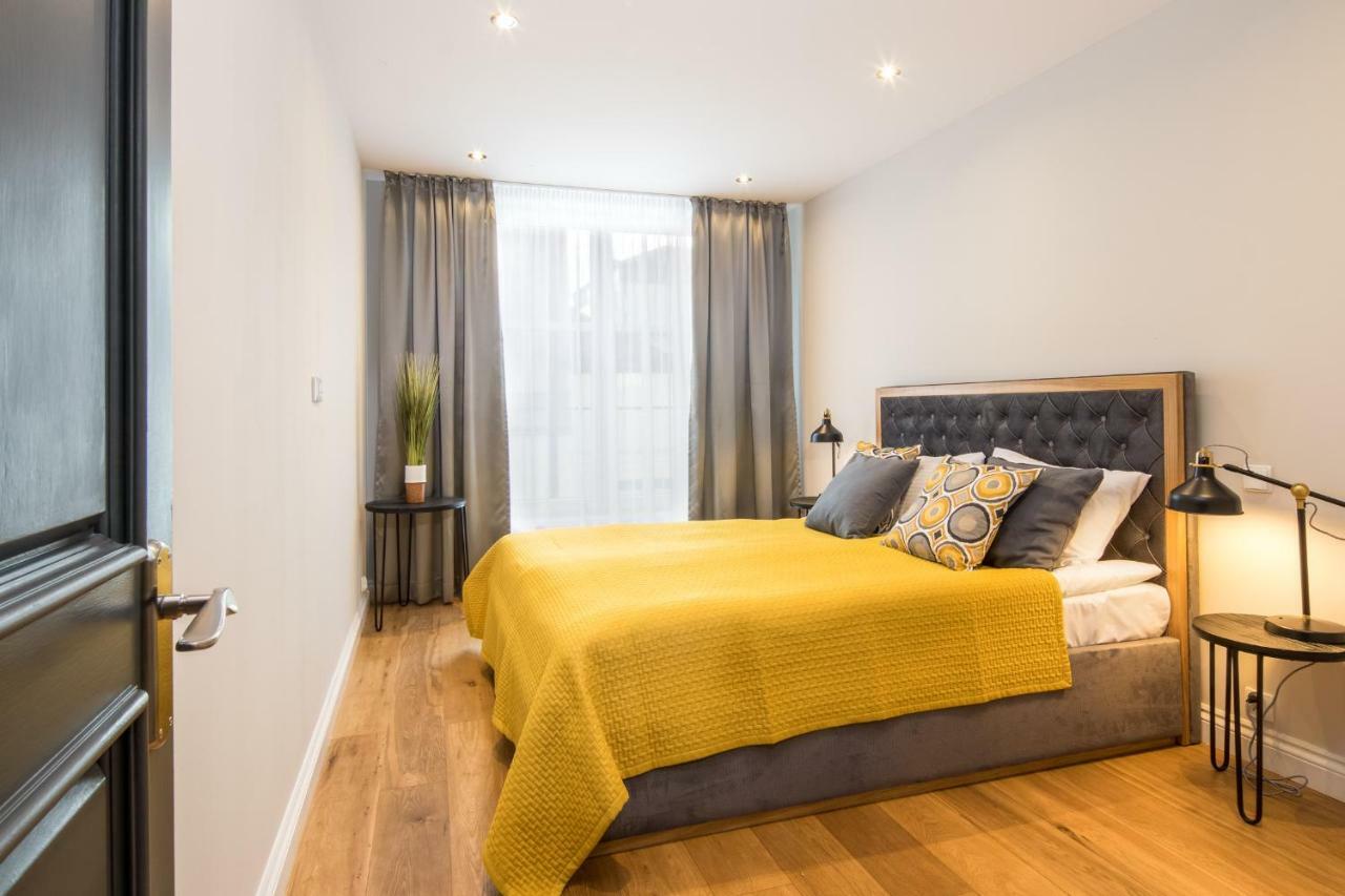 Old Town Premium Queen'S Apartments Красков Екстериор снимка