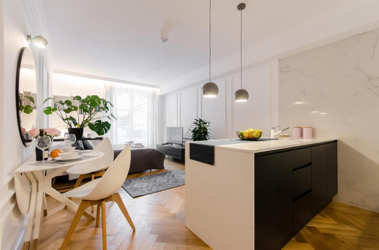 Old Town Premium Queen'S Apartments Красков Екстериор снимка